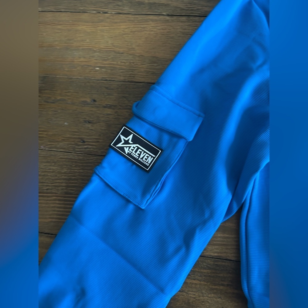 💖5 for $50💖EleVen by Venus Williams
Hot Shot Half Zip Blue Sweatshirt half Zip - Picture 5 of 9